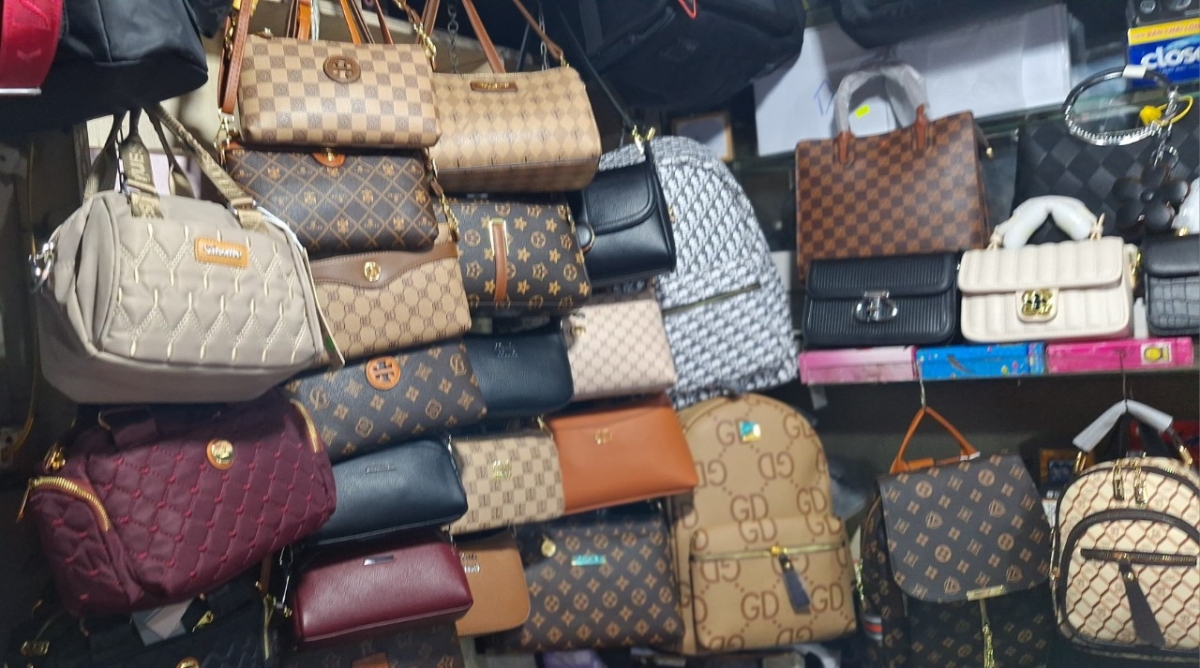 Hàng Trung Quốc tràn ngập chợ truyền thống - Ảnh 4