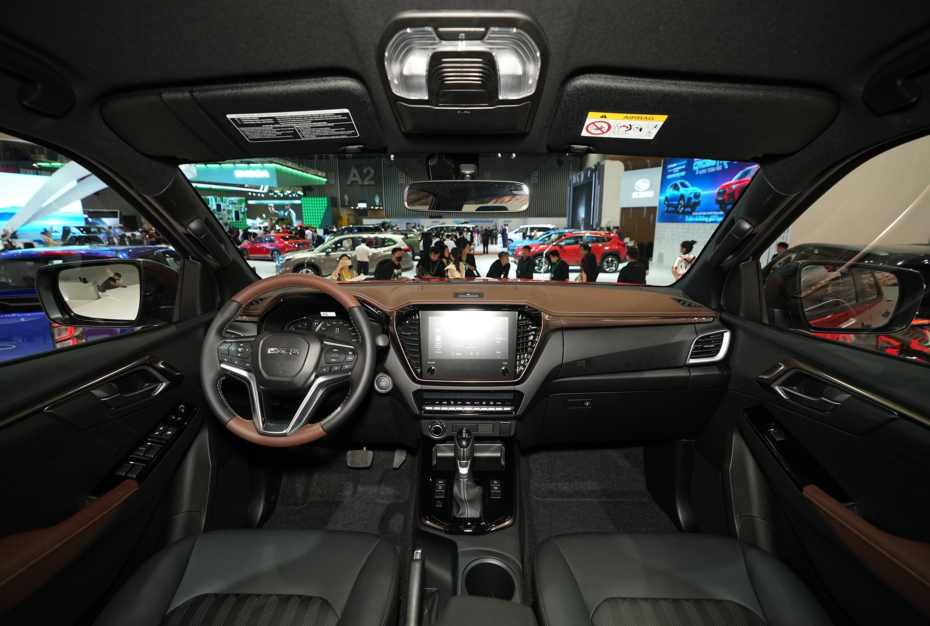 Bán tải Isuzu D-Max chính thức ra mắt thị trường Việt, giá từ 650 triệu đồng - Ảnh 3