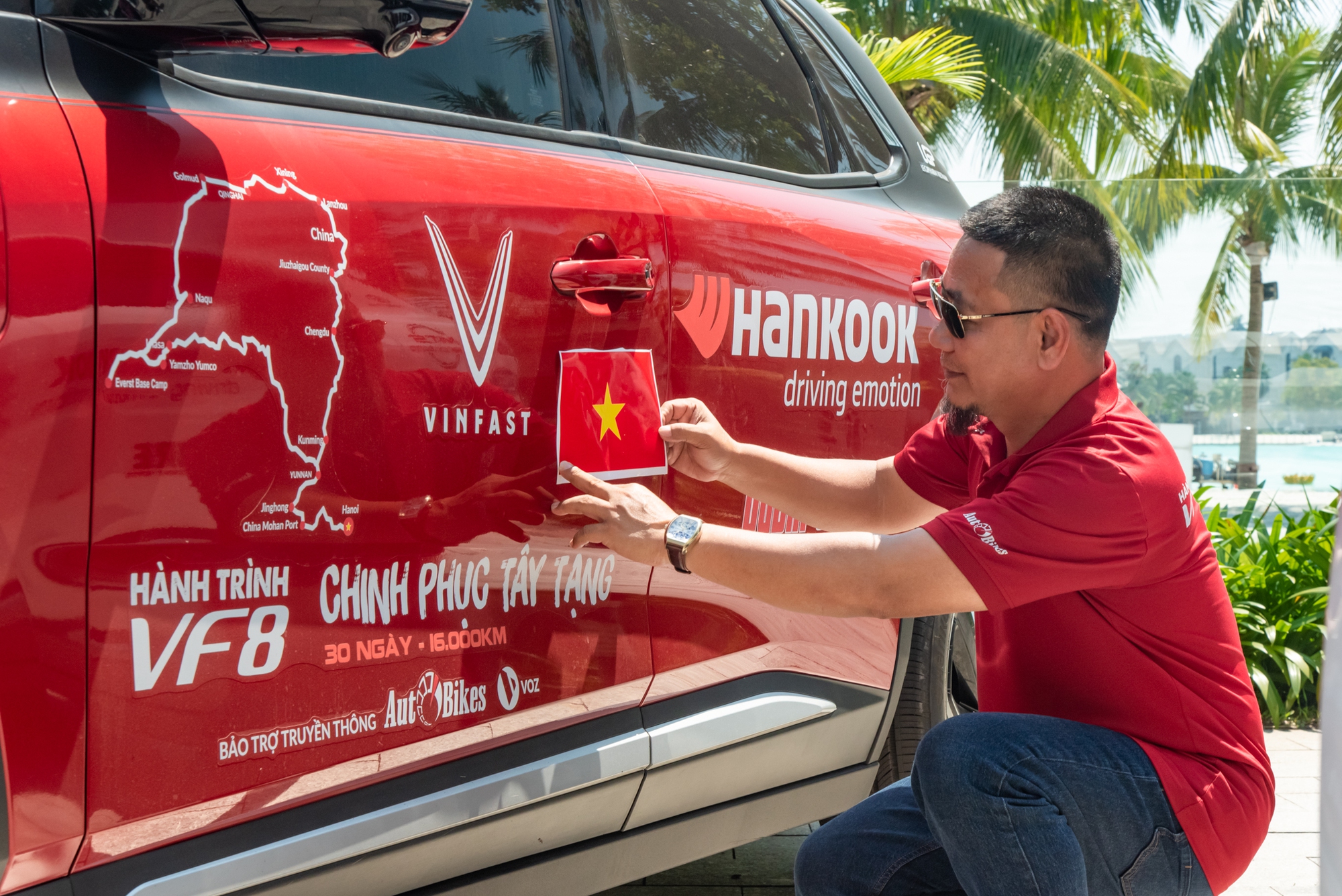 Đoàn VinFast VF 8 chinh phục Tây Tạng, vượt khó khăn từ núi cao 4.500m đến âm hàng chục độ C, ai cũng hỏi sạc thế nào và đây là câu trả lời - Ảnh 5