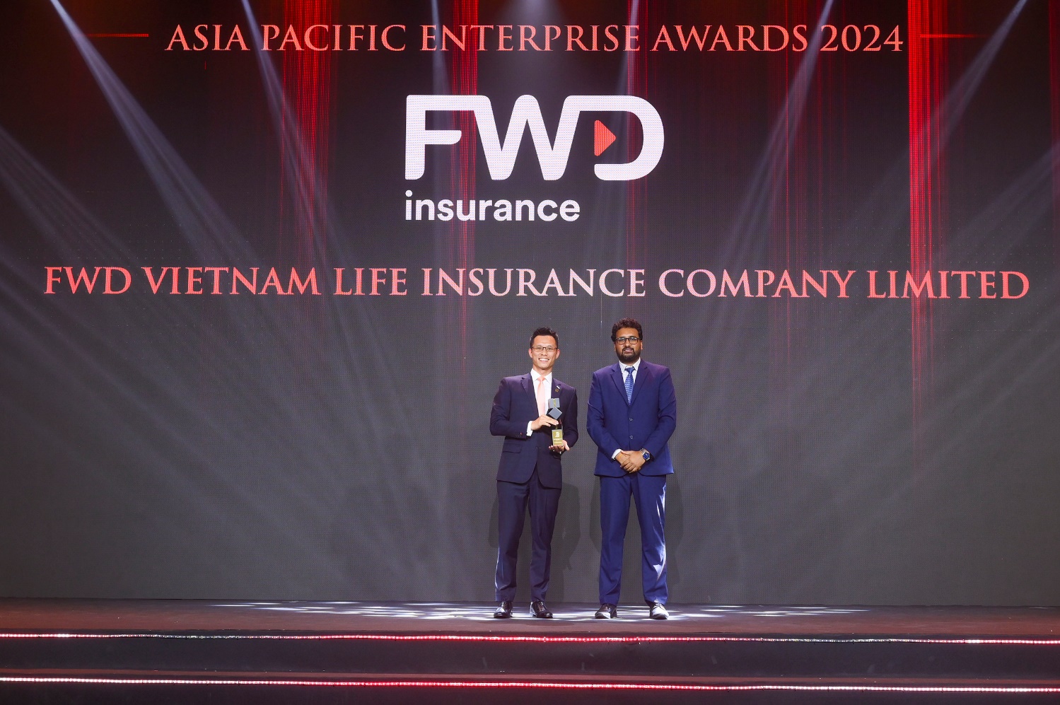 Câu chuyện đằng sau chiến thắng của FWD Việt Nam tại giải thưởng APEA 2024 - Ảnh 1