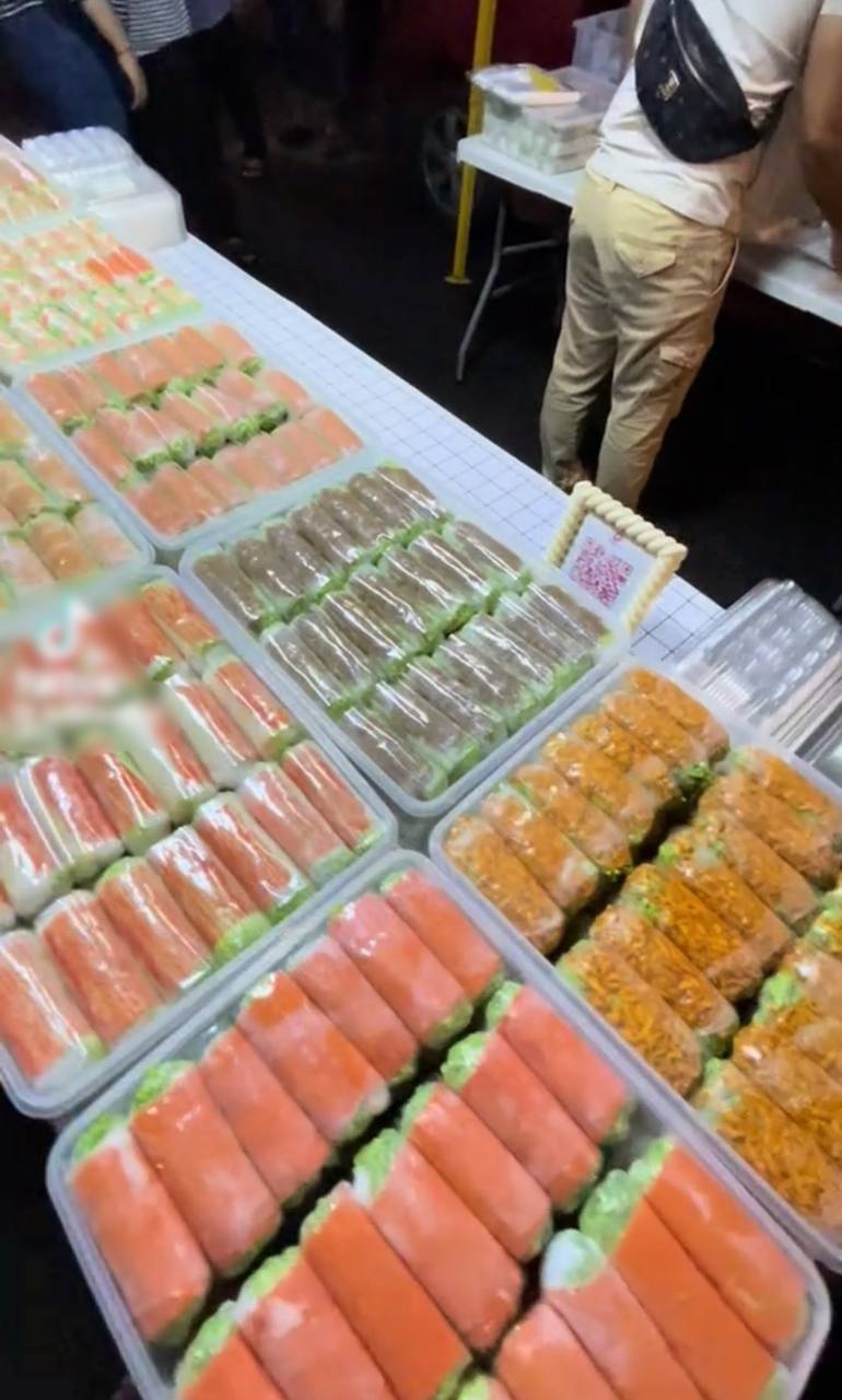 Gỏi cuốn Việt Nam tạo cơn sốt ở Malaysia, mỗi ngày bán hết sạch 1.000 chiếc chỉ trong 1 tiếng - Ảnh 13