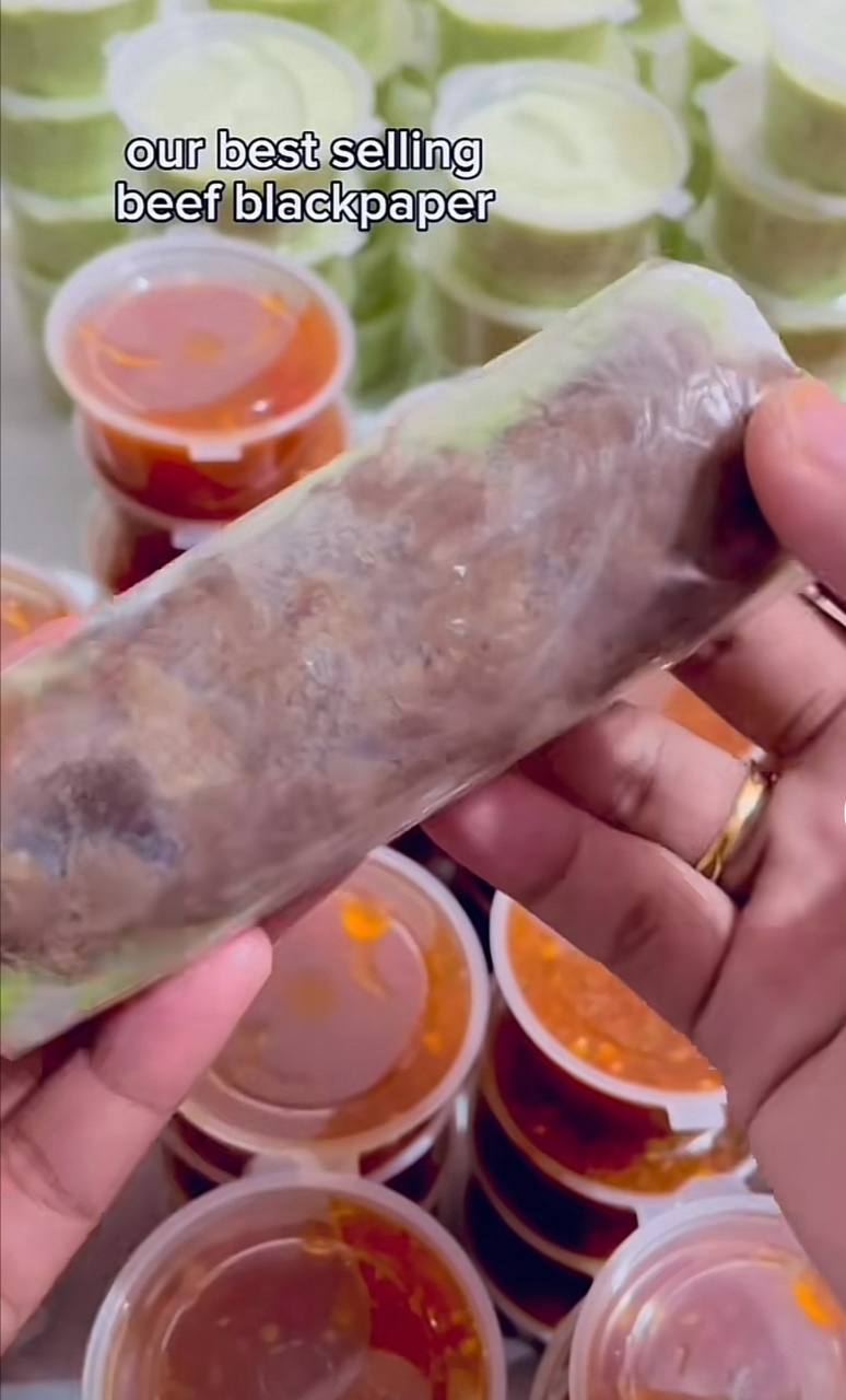 Gỏi cuốn Việt Nam tạo cơn sốt ở Malaysia, mỗi ngày bán hết sạch 1.000 chiếc chỉ trong 1 tiếng - Ảnh 15