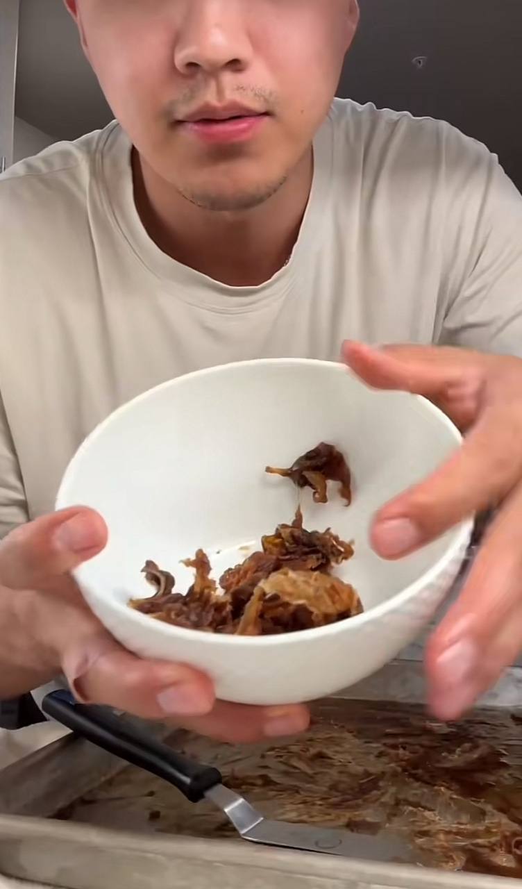 Chàng trai Tây làm phở Việt sấy khô cực độc lạ, dân tình người ngỡ ngàng, người "khóc thét" - Ảnh 13