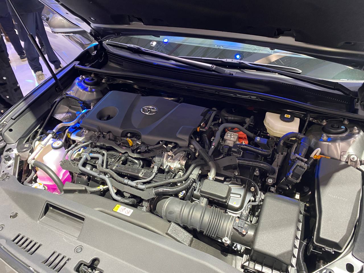 Toyota Camry 2025 ra mắt Việt Nam: Giá cao nhất 1,53 tỷ, có cả xăng và hybrid, đắt nhưng vẫn không sợ Mazda6, Accord - Ảnh 19