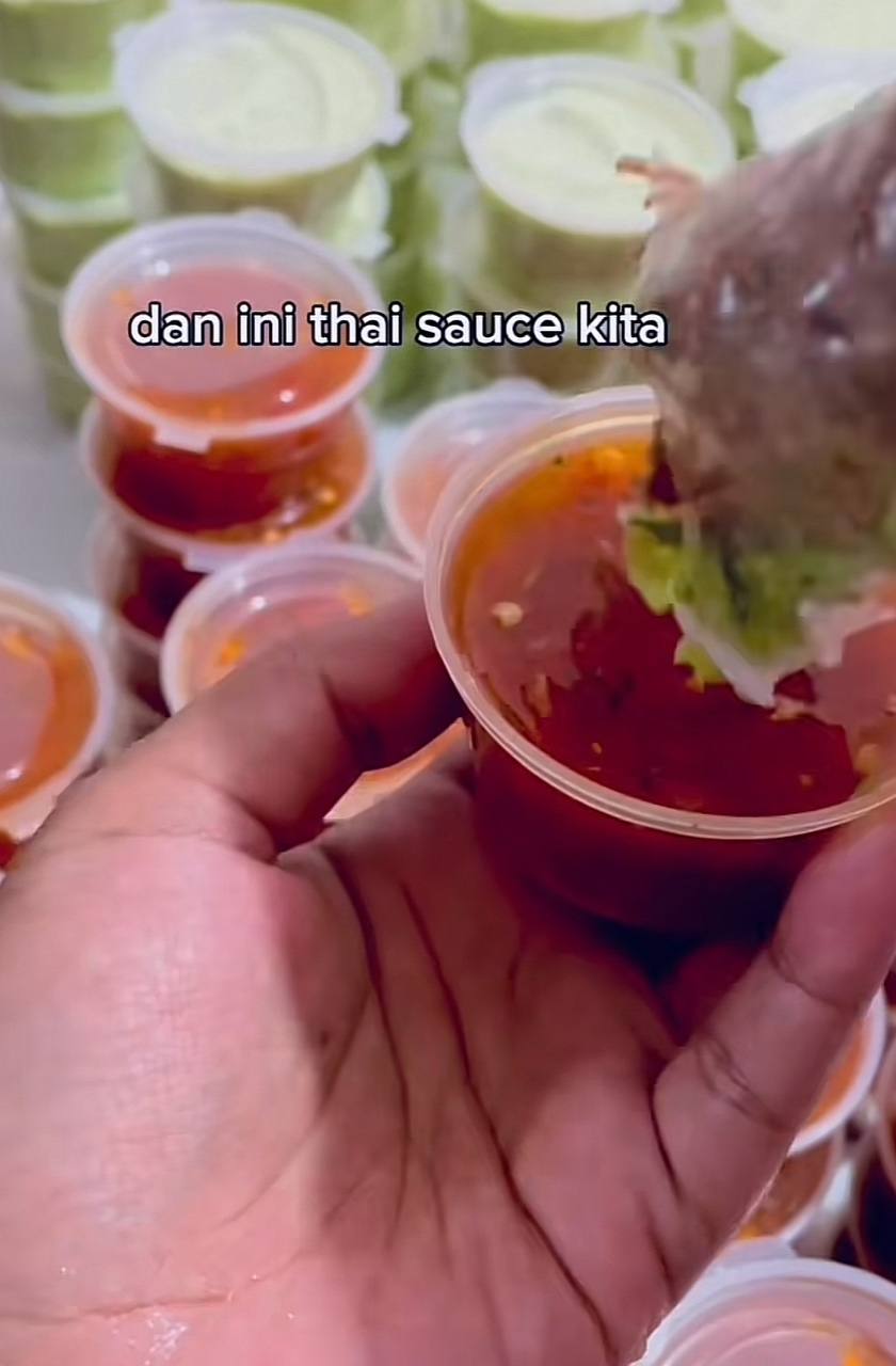 Gỏi cuốn Việt Nam tạo cơn sốt ở Malaysia, mỗi ngày bán hết sạch 1.000 chiếc chỉ trong 1 tiếng - Ảnh 16