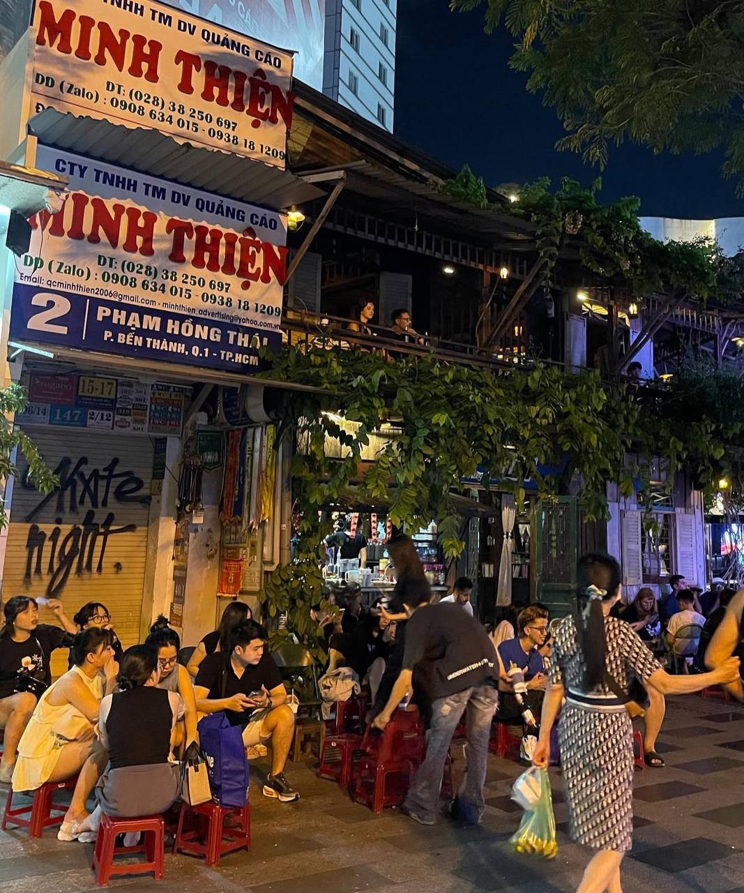 Chuỗi cà phê nổi tiếng nhưng nhiều tranh cãi tại TPHCM tiếp tục mở thêm chi nhánh mới, chất lượng có đáng kỳ vọng? - Ảnh 2