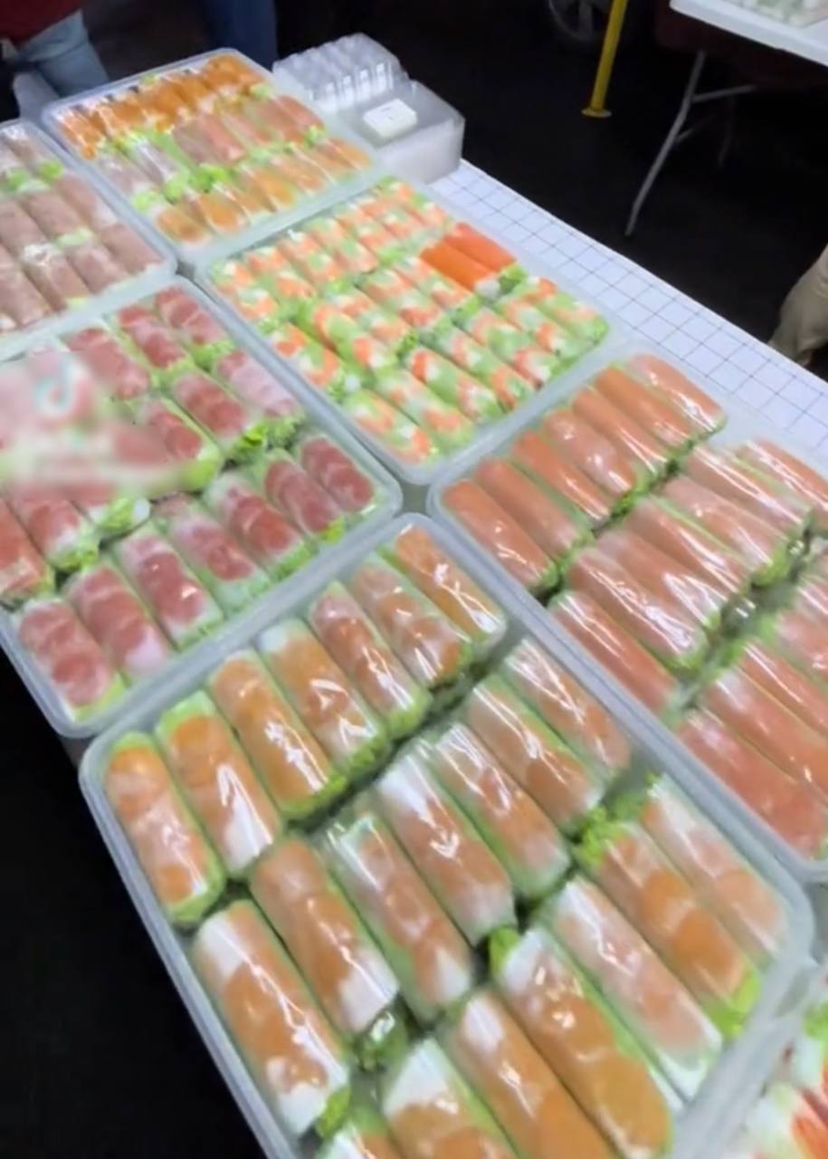 Gỏi cuốn Việt Nam tạo cơn sốt ở Malaysia, mỗi ngày bán hết sạch 1.000 chiếc chỉ trong 1 tiếng - Ảnh 12