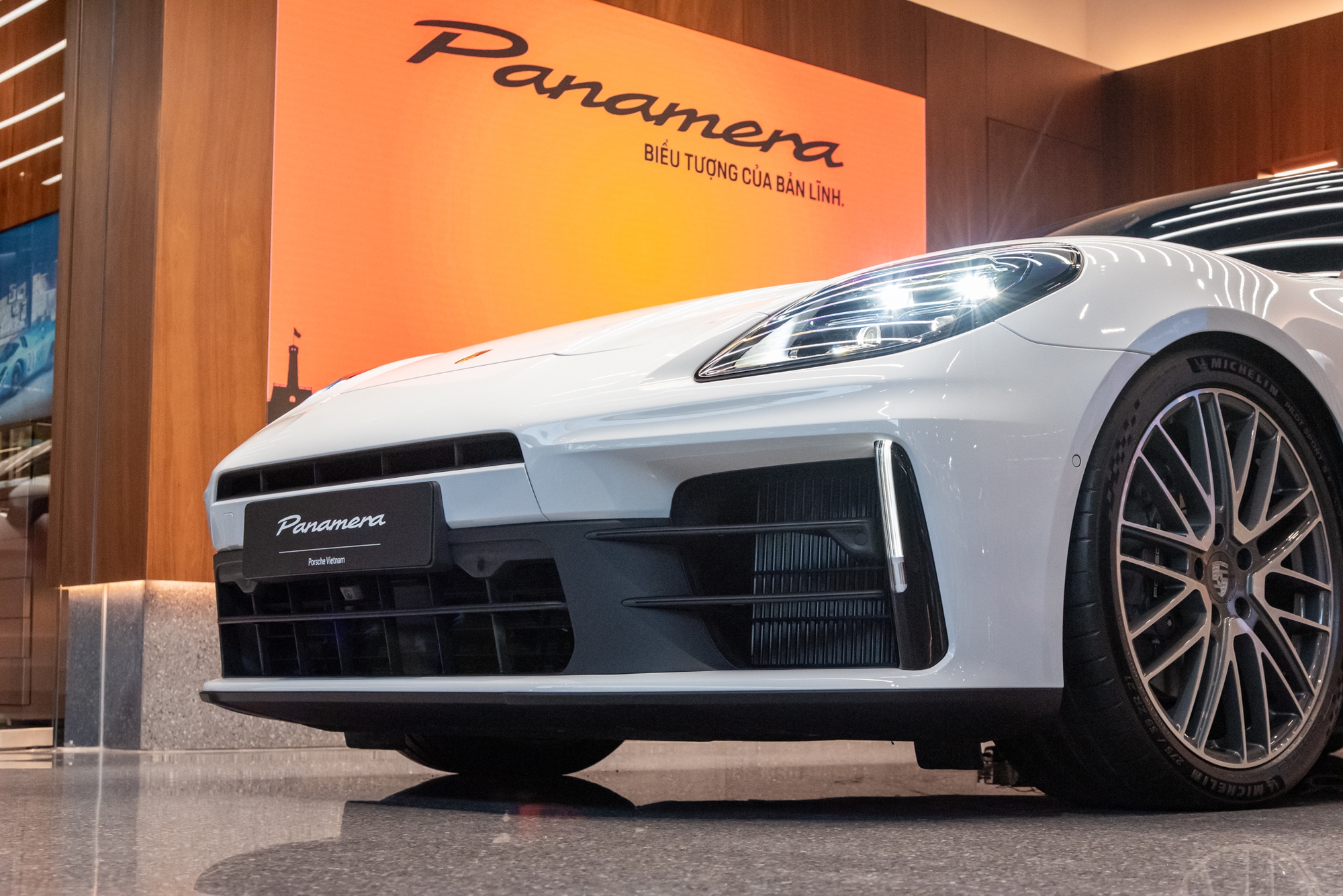 Chi tiết Porsche Panamera 2025 vừa về Việt Nam: Giá từ 6,42 tỷ, thêm option hơn 2 tỷ, có thể tự cá nhân hóa - Ảnh 2