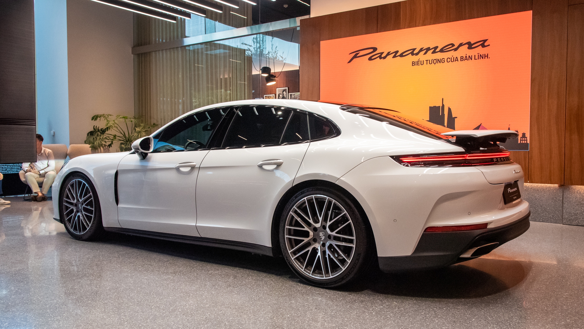 Chi tiết Porsche Panamera 2025 vừa về Việt Nam: Giá từ 6,42 tỷ, thêm option hơn 2 tỷ, có thể tự cá nhân hóa - Ảnh 5