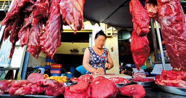 Tại sao người bán thường treo thịt bò lên cao, thịt lợn thì bày dưới bàn? Lý do thật sự gây bất ngờ - Ảnh 1