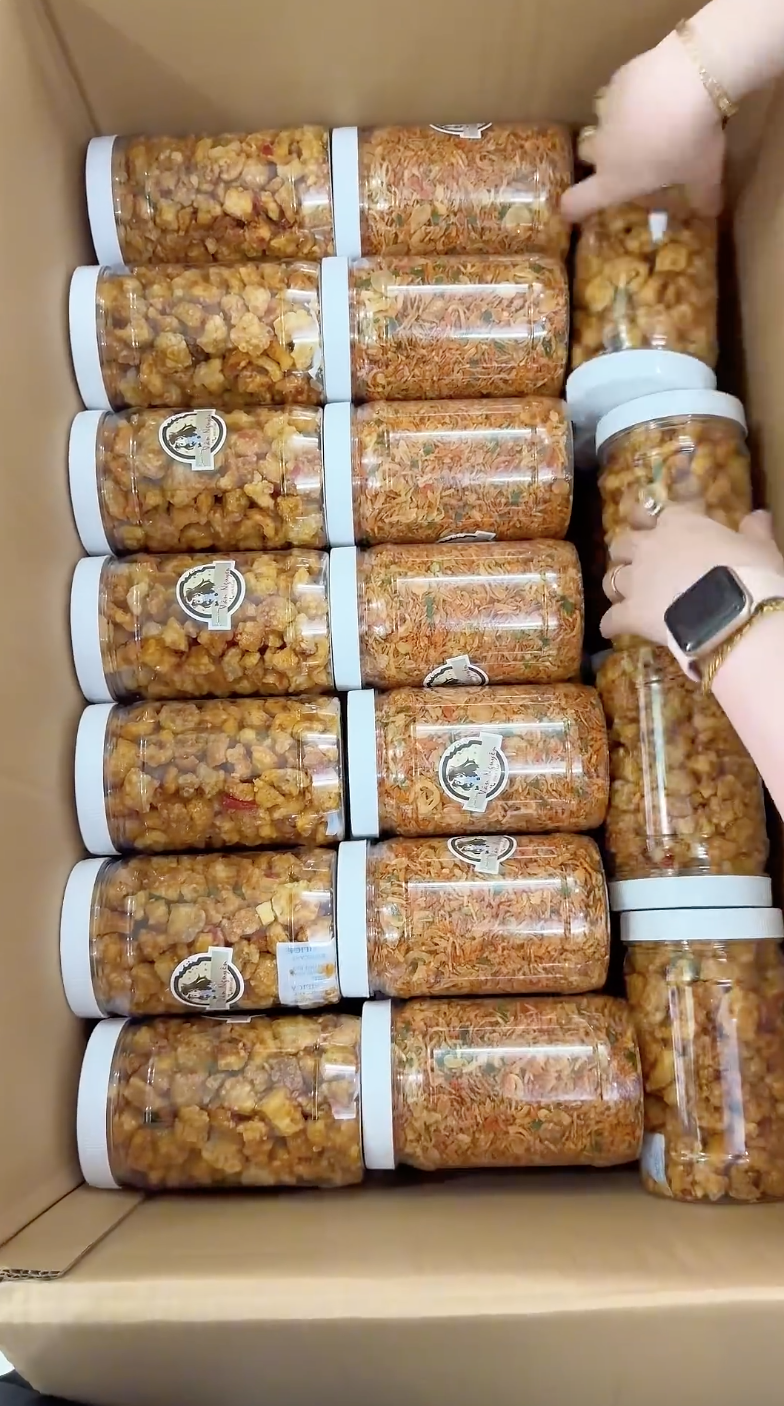 Chủ tiệm khoe đơn hàng bánh tráng tận 21 triệu nhưng dân mạng lại cho là "phông bạt" vì nhiều điểm bất thường - Ảnh 3