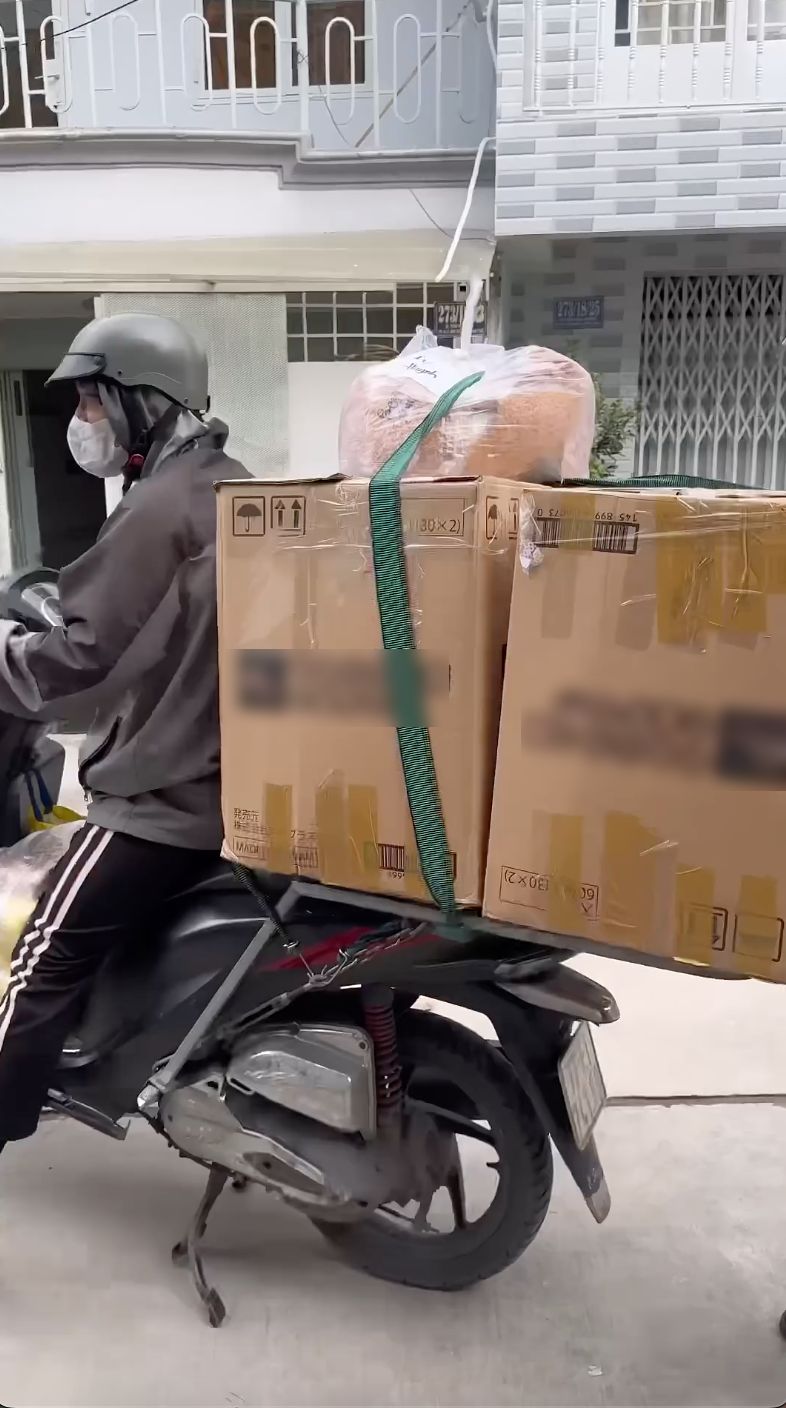 Chủ tiệm khoe đơn hàng bánh tráng tận 21 triệu nhưng dân mạng lại cho là "phông bạt" vì nhiều điểm bất thường - Ảnh 6