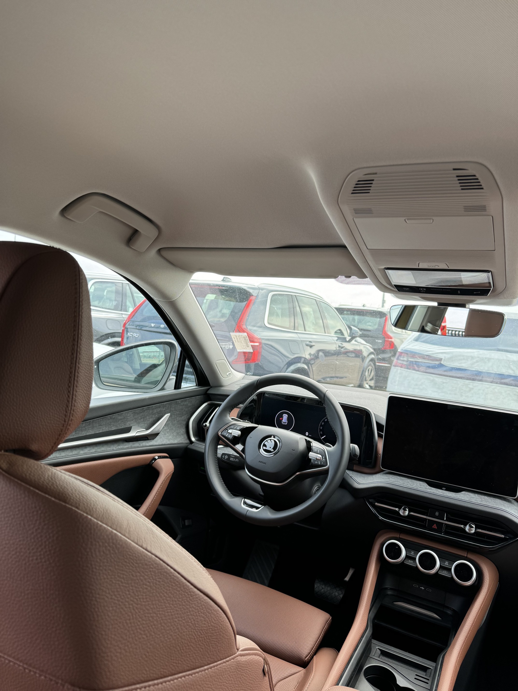 Lộ nội, ngoại thất 4 xe Skoda mới tại Việt Nam: Kodiaq có bản thể thao đấu Santa Fe, Superb cùng cỡ Camry nhưng dáng lạ - Ảnh 11