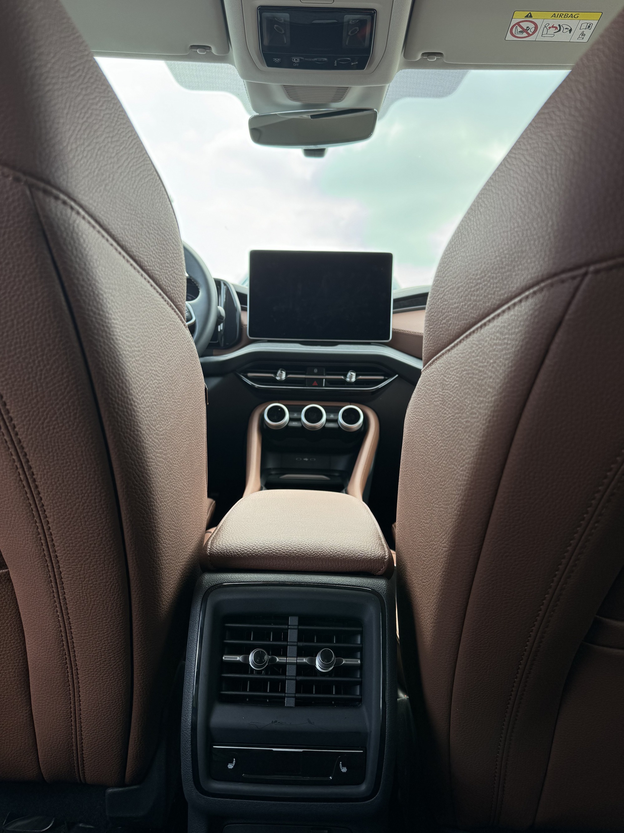 Lộ nội, ngoại thất 4 xe Skoda mới tại Việt Nam: Kodiaq có bản thể thao đấu Santa Fe, Superb cùng cỡ Camry nhưng dáng lạ - Ảnh 12