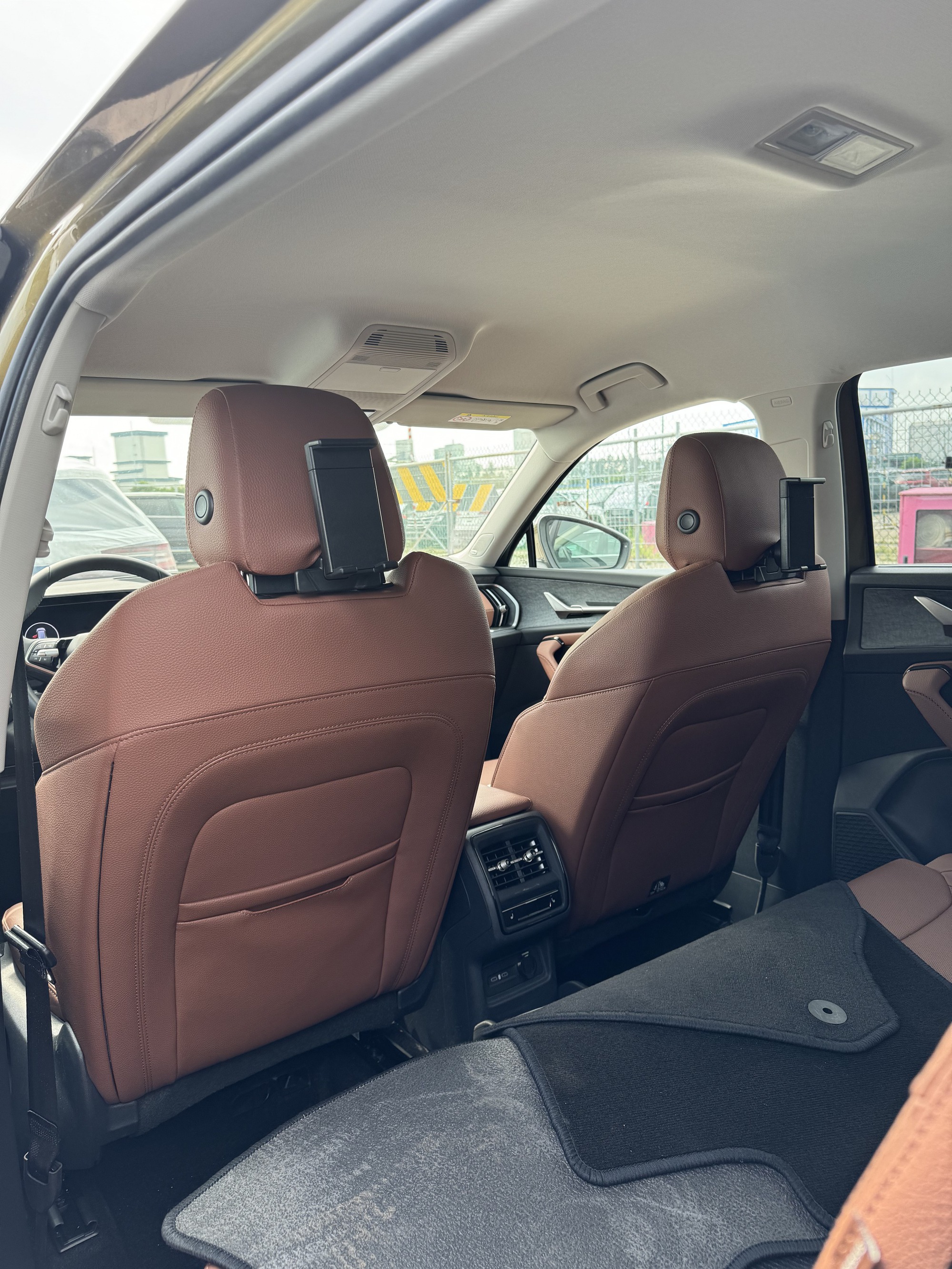 Lộ nội, ngoại thất 4 xe Skoda mới tại Việt Nam: Kodiaq có bản thể thao đấu Santa Fe, Superb cùng cỡ Camry nhưng dáng lạ - Ảnh 13