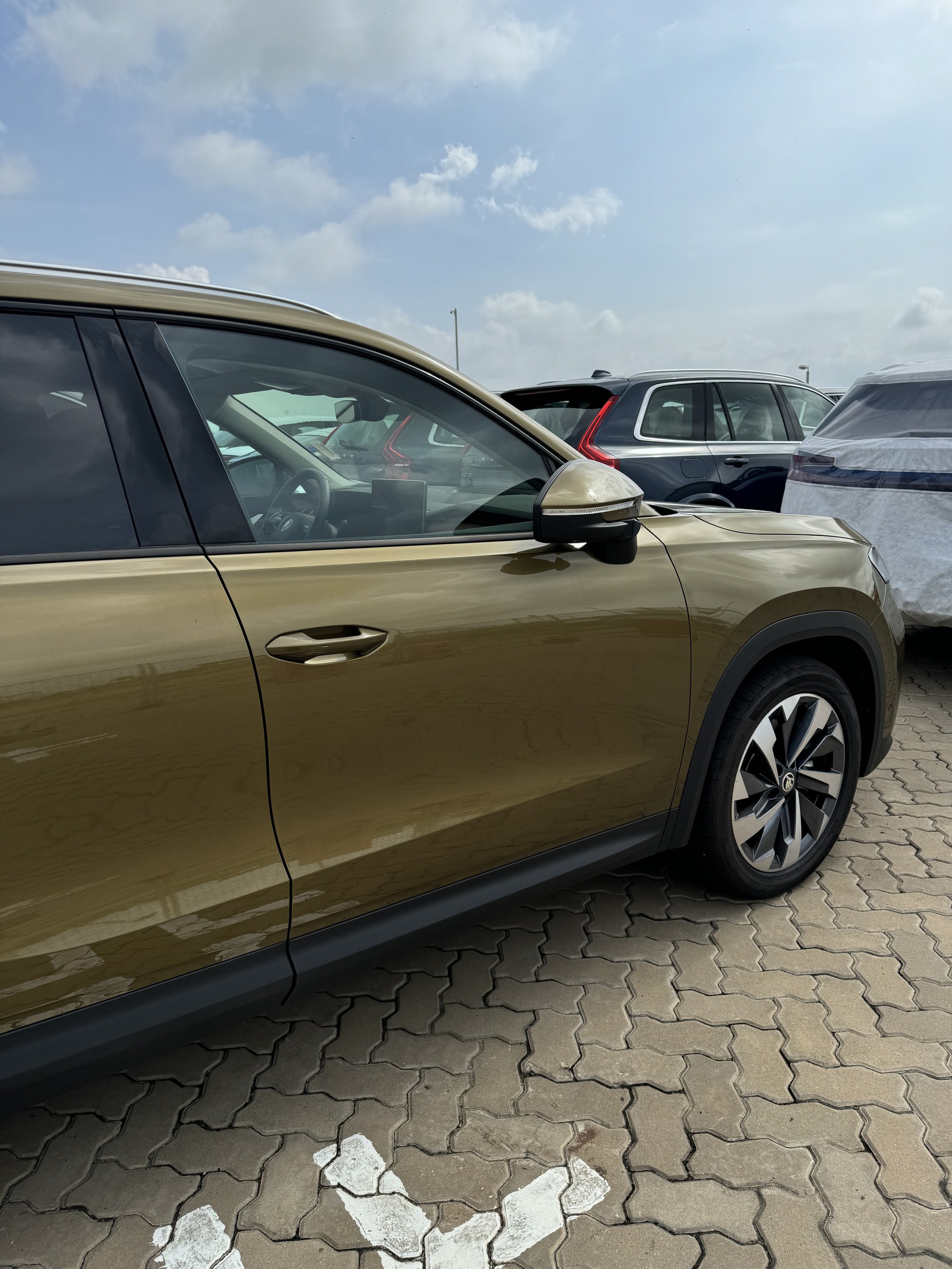 Lộ nội, ngoại thất 4 xe Skoda mới tại Việt Nam: Kodiaq có bản thể thao đấu Santa Fe, Superb cùng cỡ Camry nhưng dáng lạ - Ảnh 3