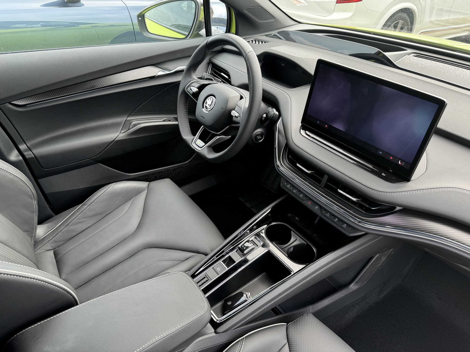 Lộ nội, ngoại thất 4 xe Skoda mới tại Việt Nam: Kodiaq có bản thể thao đấu Santa Fe, Superb cùng cỡ Camry nhưng dáng lạ - Ảnh 22