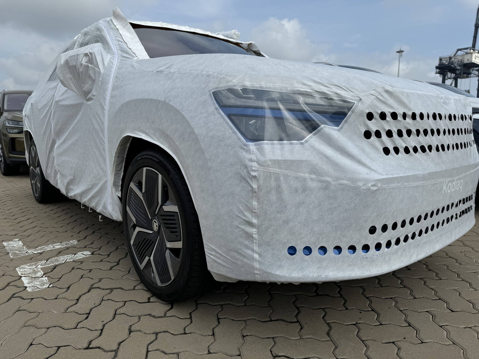 Lộ nội, ngoại thất 4 xe Skoda mới tại Việt Nam: Kodiaq có bản thể thao đấu Santa Fe, Superb cùng cỡ Camry nhưng dáng lạ - Ảnh 7