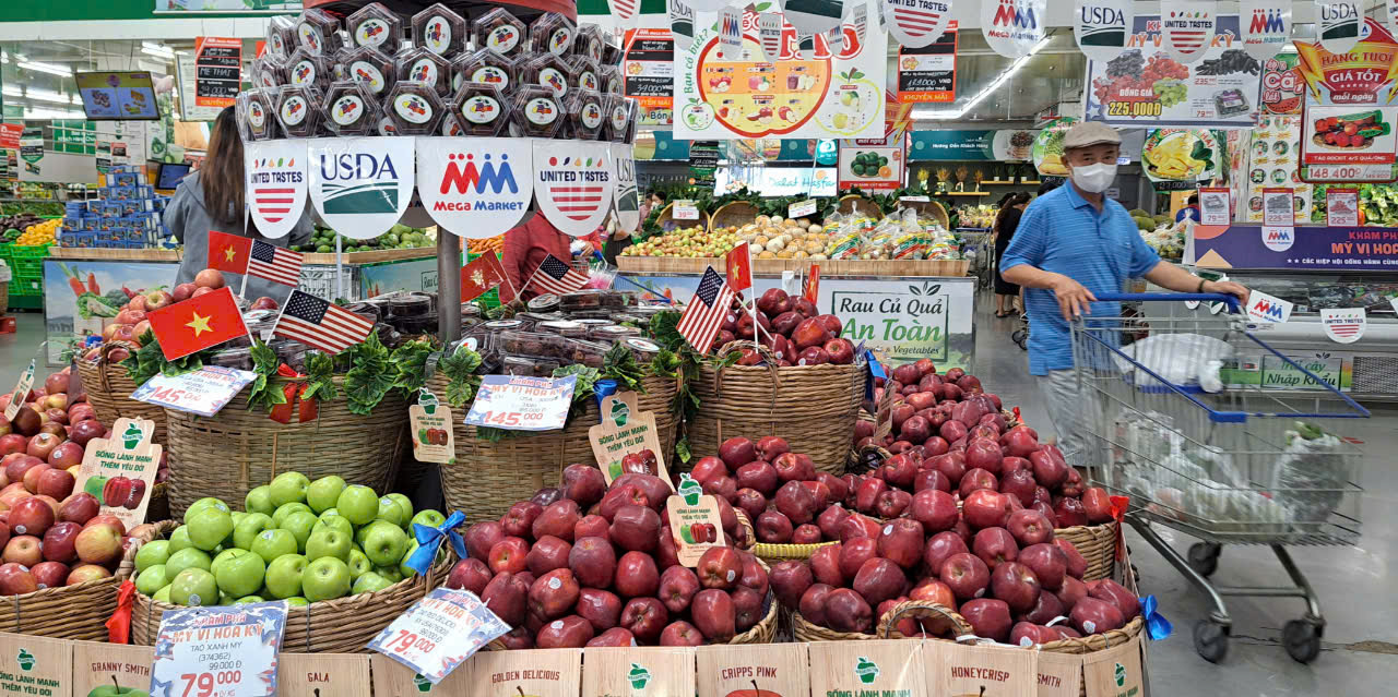 Việt Nam nhập khẩu táo Mỹ gấp nhiều lần các nước ASEAN - Ảnh 1