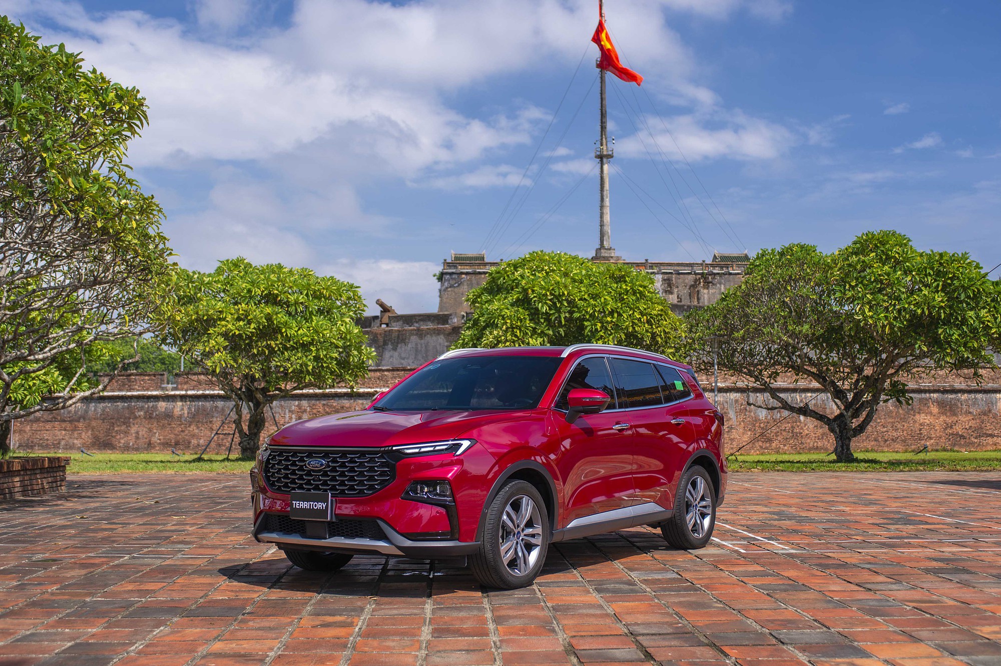 ‘Lãnh thổ’ riêng của Ford Territory trong phân khúc gầm cao cỡ C chật chội ở Việt Nam - Ảnh 13