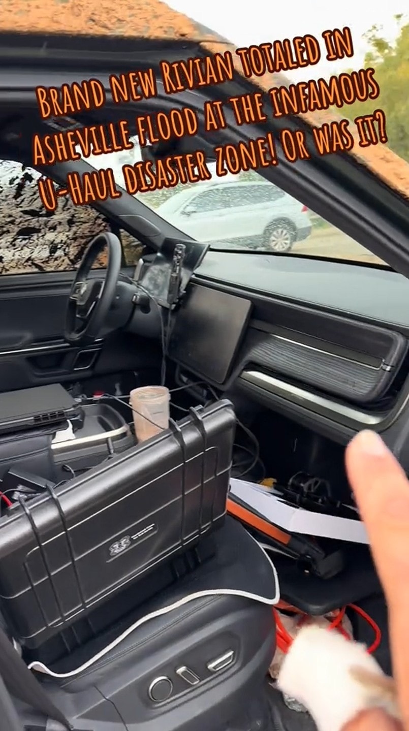 Mẫu bán tải này sống sót sau khi bị lũ cuốn ở trạng thái 'hoàn hảo', hãng nhận được mưa lời khen từ cộng đồng mạng - Ảnh 4