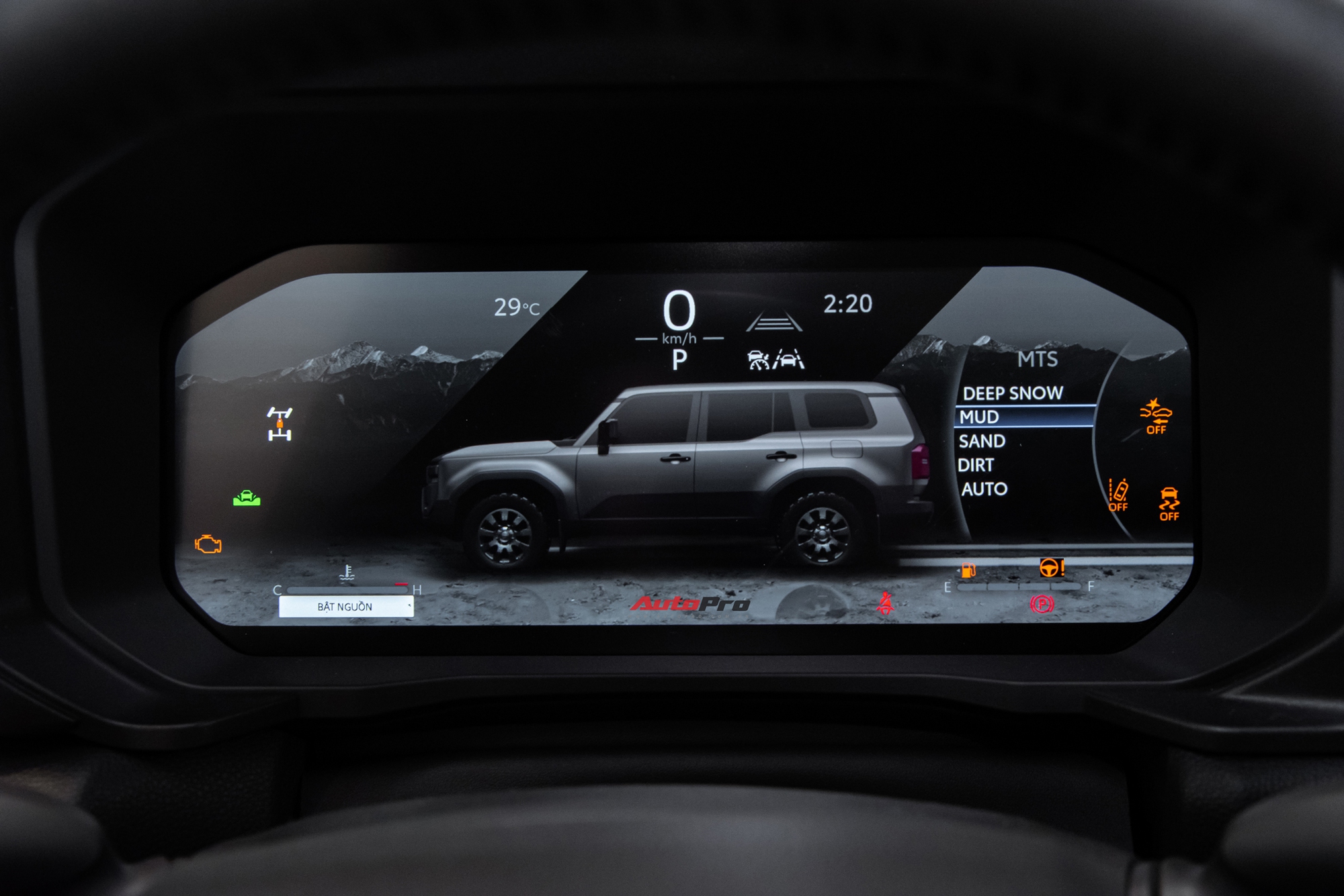 Chi tiết Toyota Land Cruiser Prado 2024 giá 3,48 tỷ vừa về đại lý: Cách định giá trúng đích - Ảnh 29