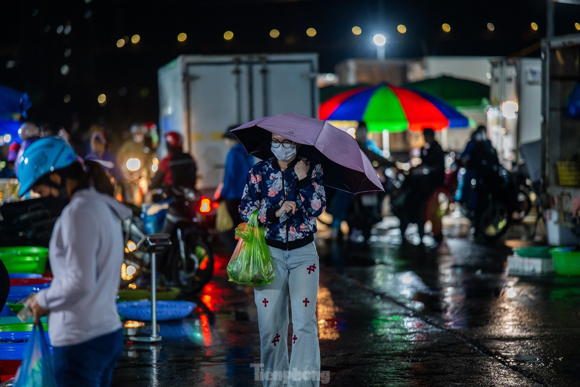 Chợ cá 'không ngủ' duy nhất ở vịnh Hạ Long - Ảnh 9