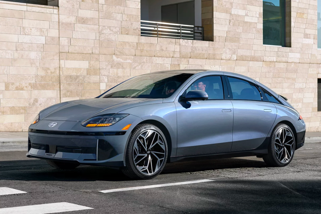 'Mổ tung' 3 chiếc xe điện để nghiên cứu, người Nhật bất ngờ - Một mẫu cũng đang bán tại Việt Nam - Ảnh 1