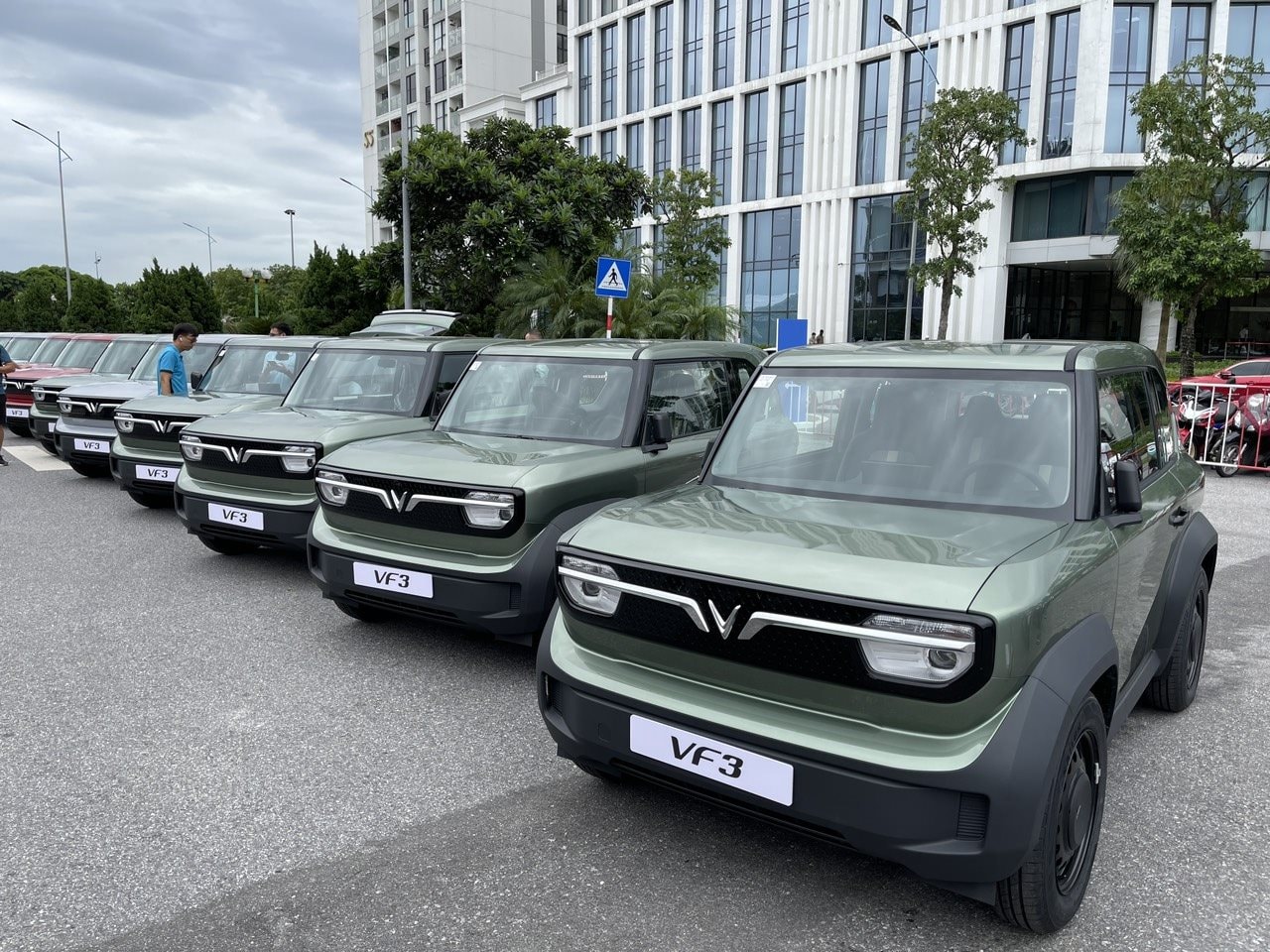 Chuyện ông Phạm Nhật Vượng lái chiếc xe "long sòng sọc" và hậu trường chưa kể về sự ra đời của VF3 - Ảnh 3