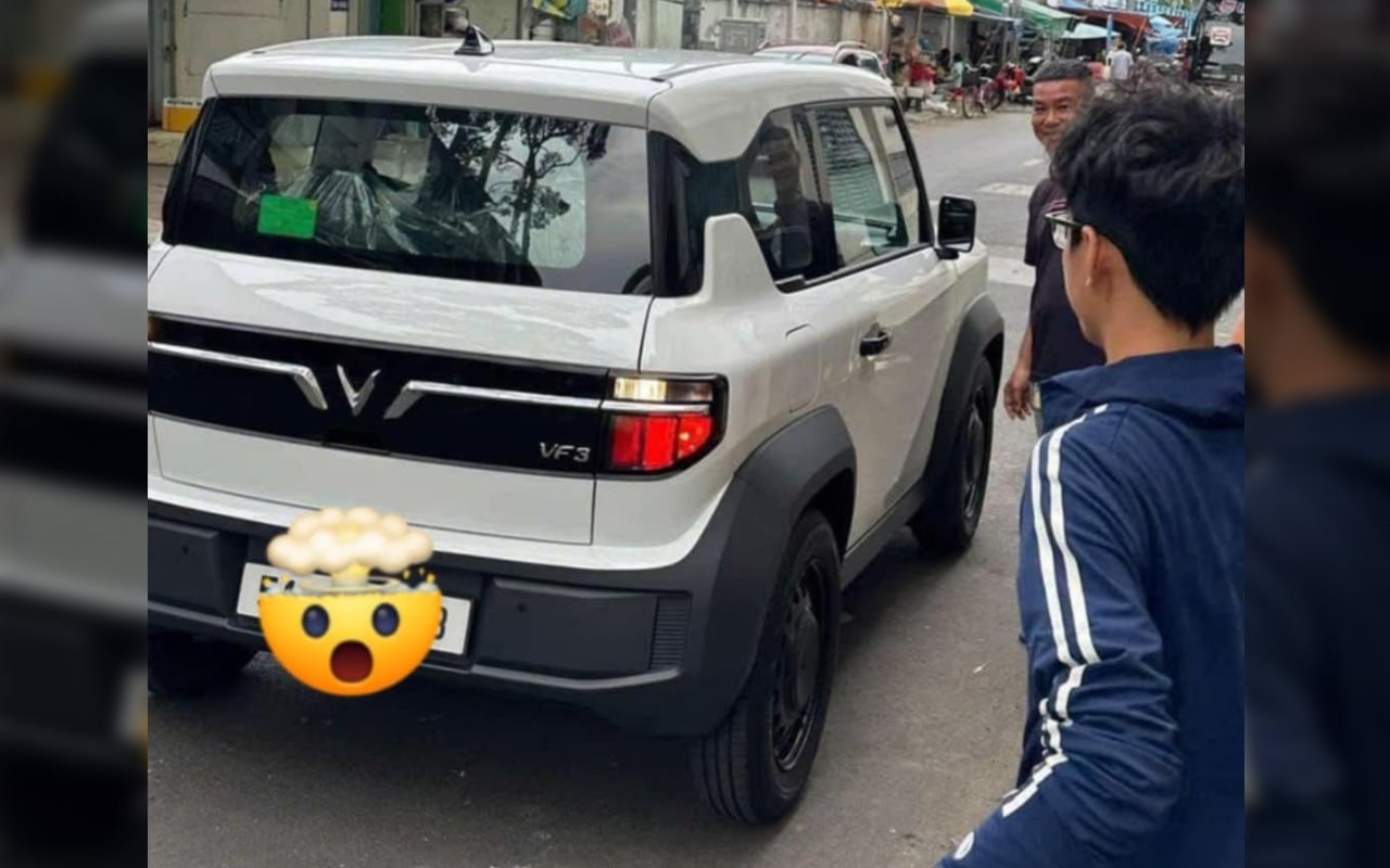 Chiếc VinFast VF 3 khiến dân mạng 'sốt': Xe màu trắng giản đơn đeo biển số được trả giá ngang Lexus LX570 - Ảnh 1