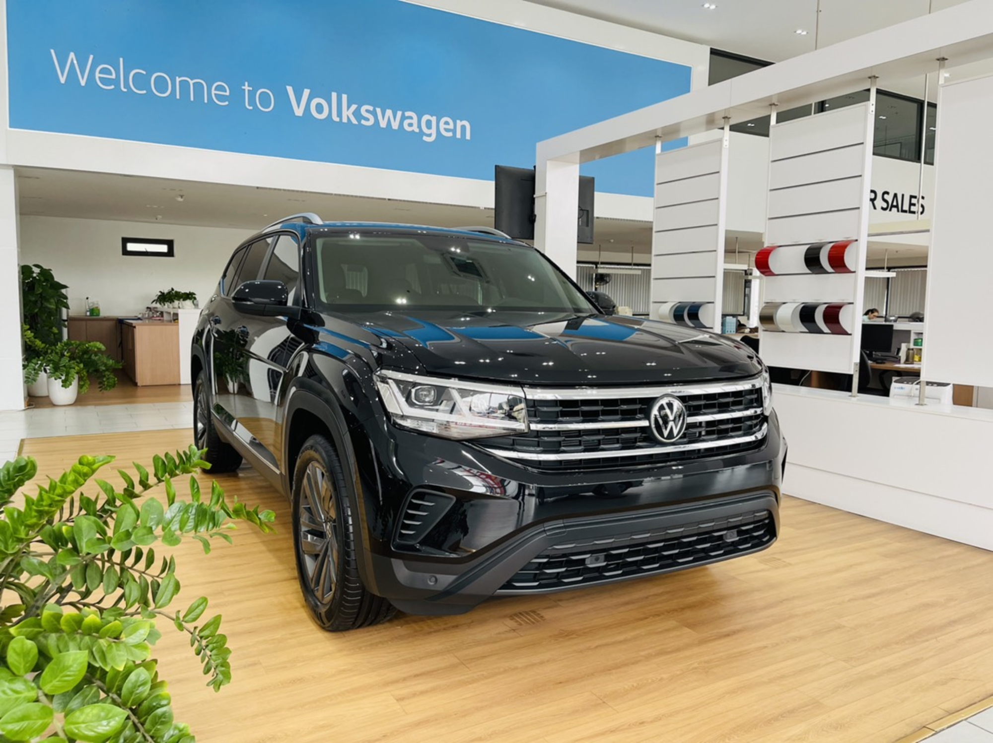 Hàng loạt xe giảm giá cả trăm triệu: Đều là xe nhập khẩu, nhiều mẫu doanh số không cao, có mẫu giảm tới nửa tỉ - Ảnh 1