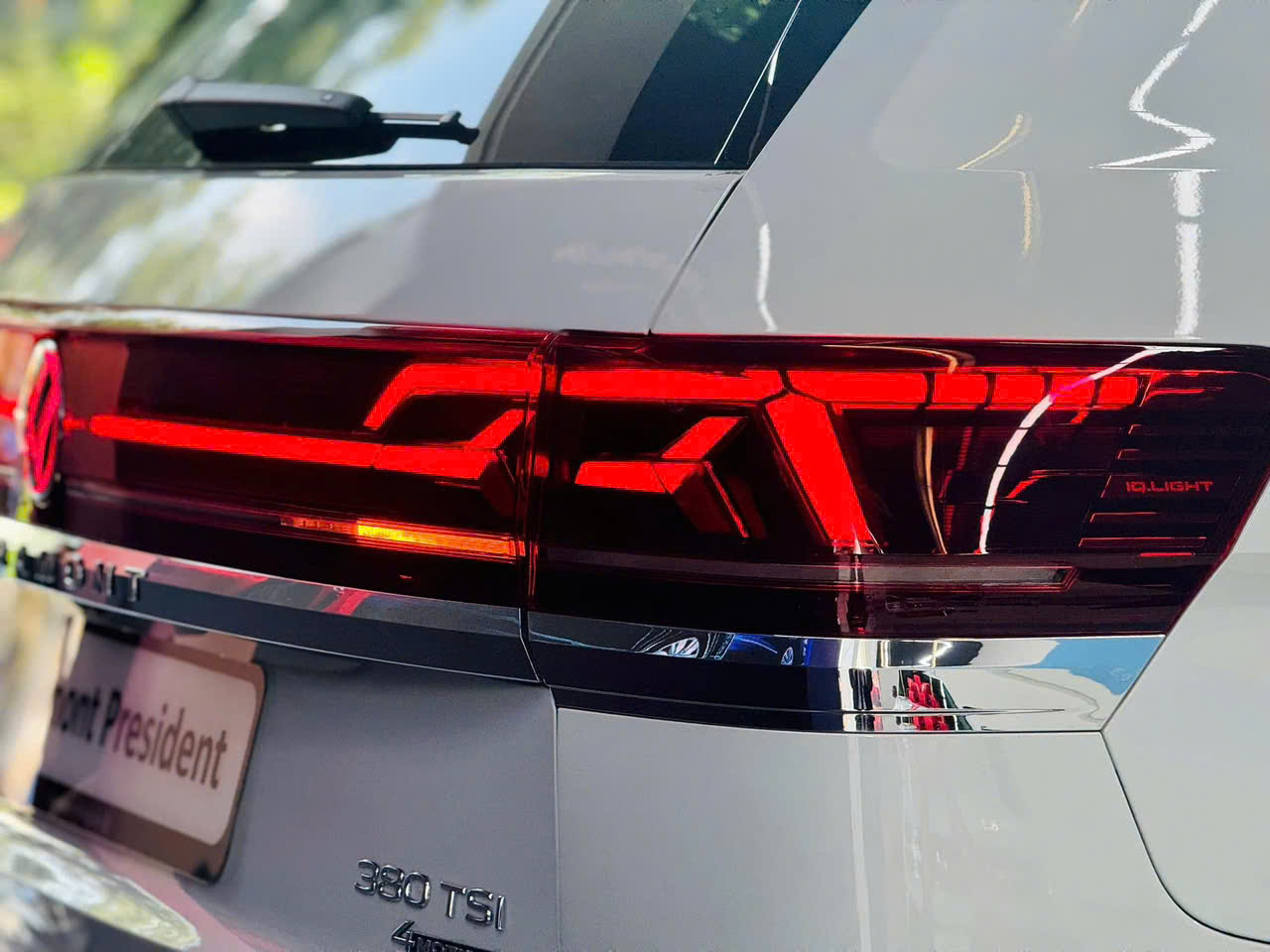 VW Teramont President về đại lý: Giá 2,4 tỷ đồng, hàng 2 ghế 'chủ tịch', có ADAS, giới hạn 88 xe trong năm 2024 - Ảnh 3