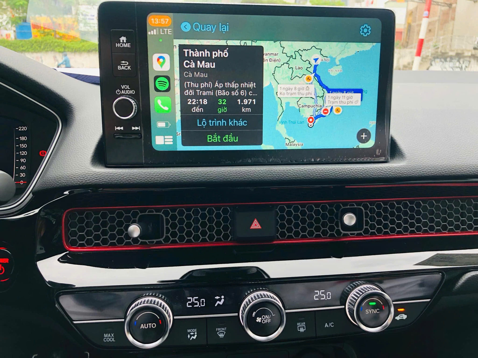 Honda Civic 2024 về đại lý: Không kèm "lạc", xe sẵn giao ngay nhưng số lượng cực ít - Ảnh 11