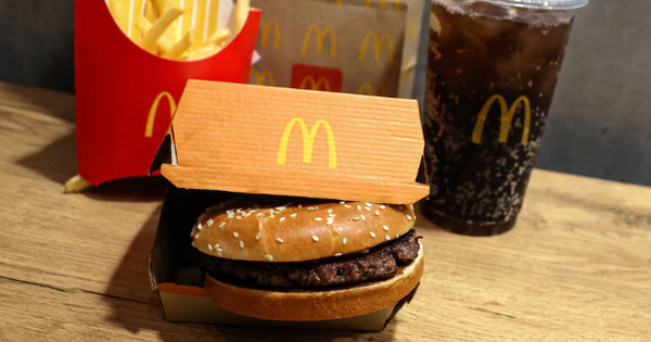 McDonald's bị nghi ngờ làm lây lan ngộ độc E.coli tại Mỹ: McDonald's Việt Nam nói gì?