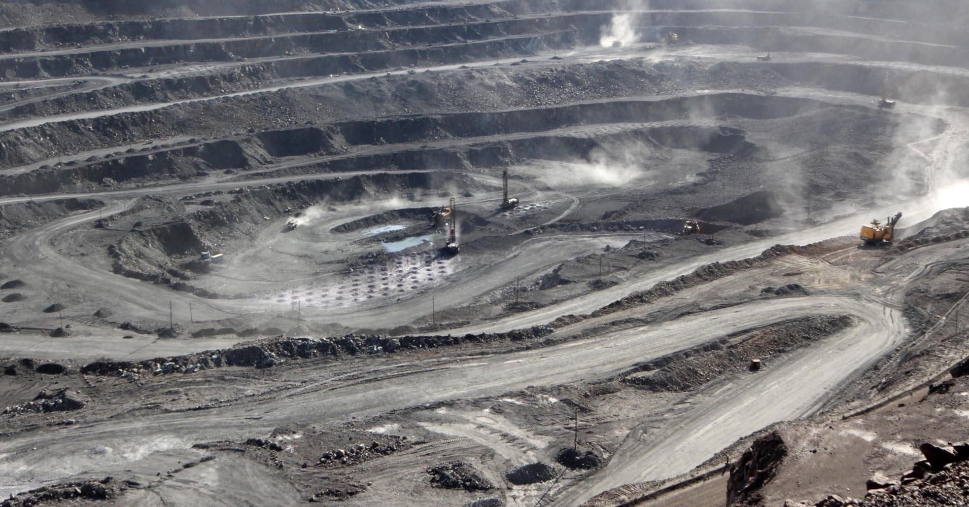 Trung Quốc ra lệnh kiểm soát xuất khẩu một kim loại quan trọng: TQ nắm 80% thị phần, Việt Nam cũng sở hữu trữ lượng lớn thứ 3 thế giới - Ảnh 1