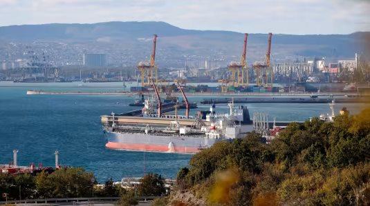 Vừa cắt dòng chảy khí đốt cho châu Âu thông qua Ukraine, Nga khai phá ‘mỏ vàng’ béo bở tại một quốc gia châu Á, nhu cầu sắp tăng phi mã - Ảnh 1