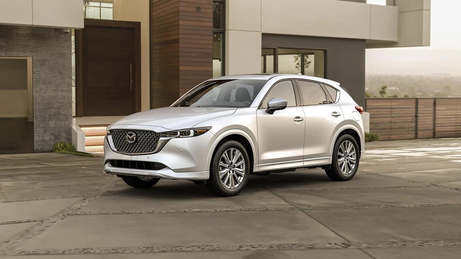 'Gà đẻ trứng vàng' của Mazda đánh mất ngôi vương, đâu mới là mẫu SUV tốt nhất hiện nay? - Ảnh 2