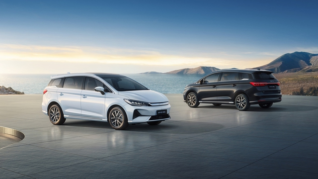 Đất nước VinFast xây nhà máy 'cháy hàng' xe điện dịch vụ, đặt tiền rồi ngóng chờ: Chuyện gì đang xảy ra? - Ảnh 8