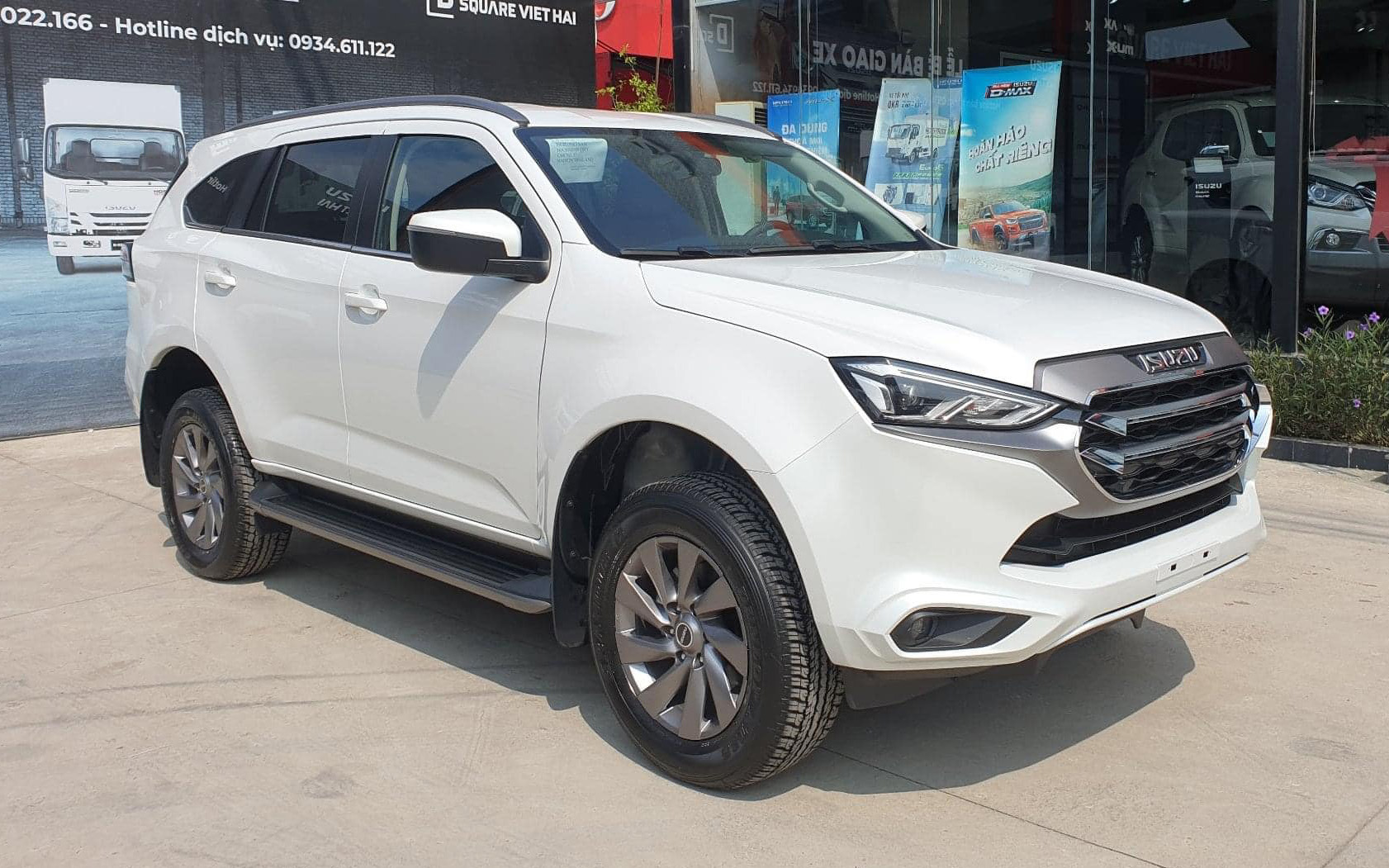 Isuzu mu-X giảm giá còn hơn 760 triệu tại đại lý: Cùng cỡ Fortuner nhưng rẻ ngang Yaris Cross, cơ hội thoát nhóm bán ít nhất cuối năm - Ảnh 3