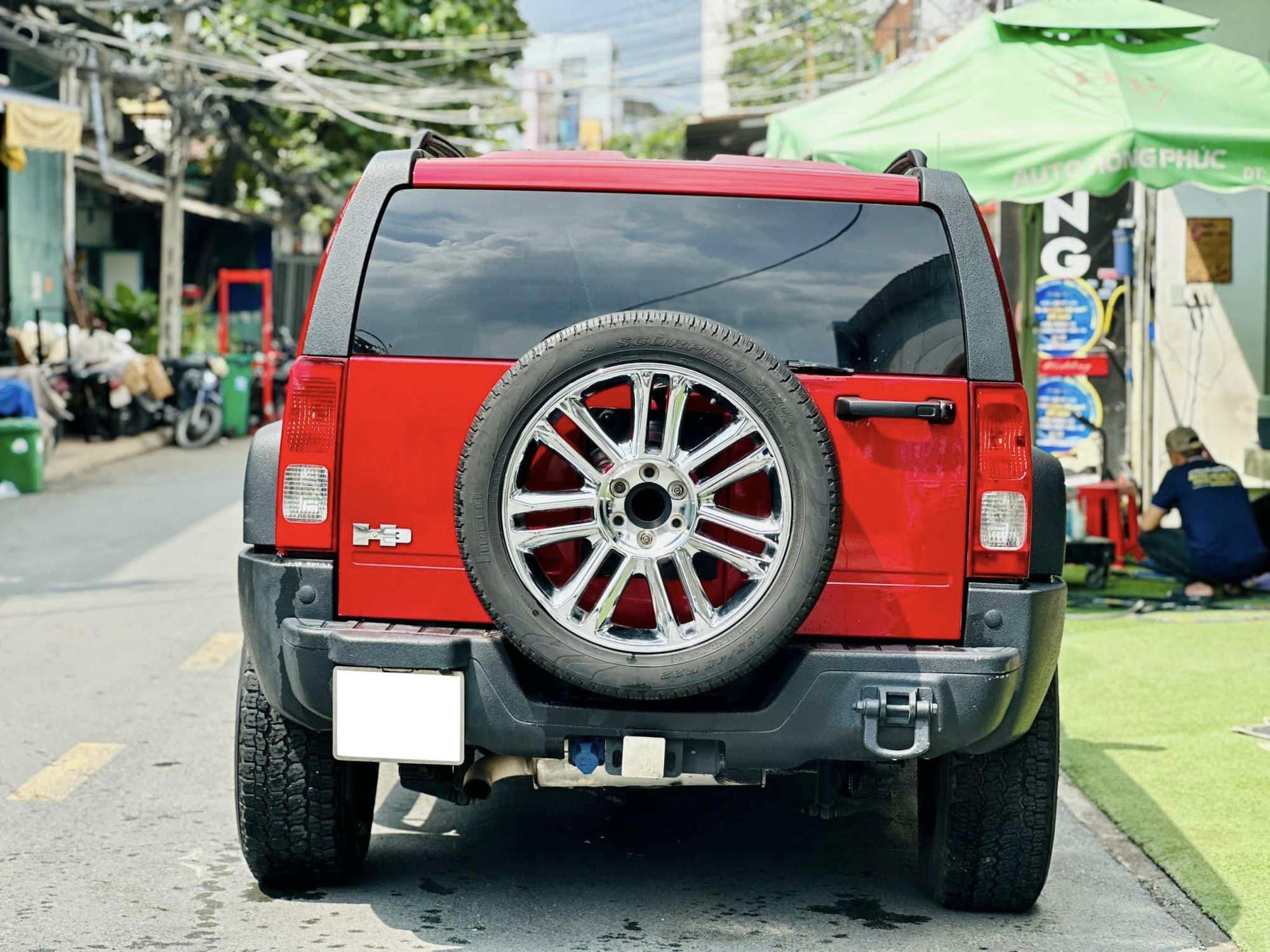 Hàng hiếm Hummer H3 sau 20 năm vẫn có giá ngang Santa Fe ‘đập hộp’: Đã độ màn hình, âm thanh hơn 100 triệu - Ảnh 6