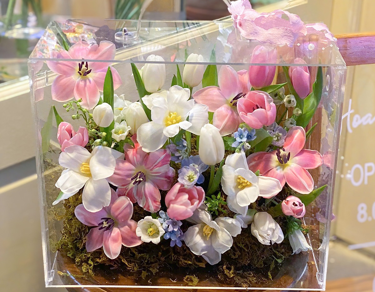 Thị trường quà tặng 20/11 kém sôi động dù giá cả bình ổn - Ảnh 7