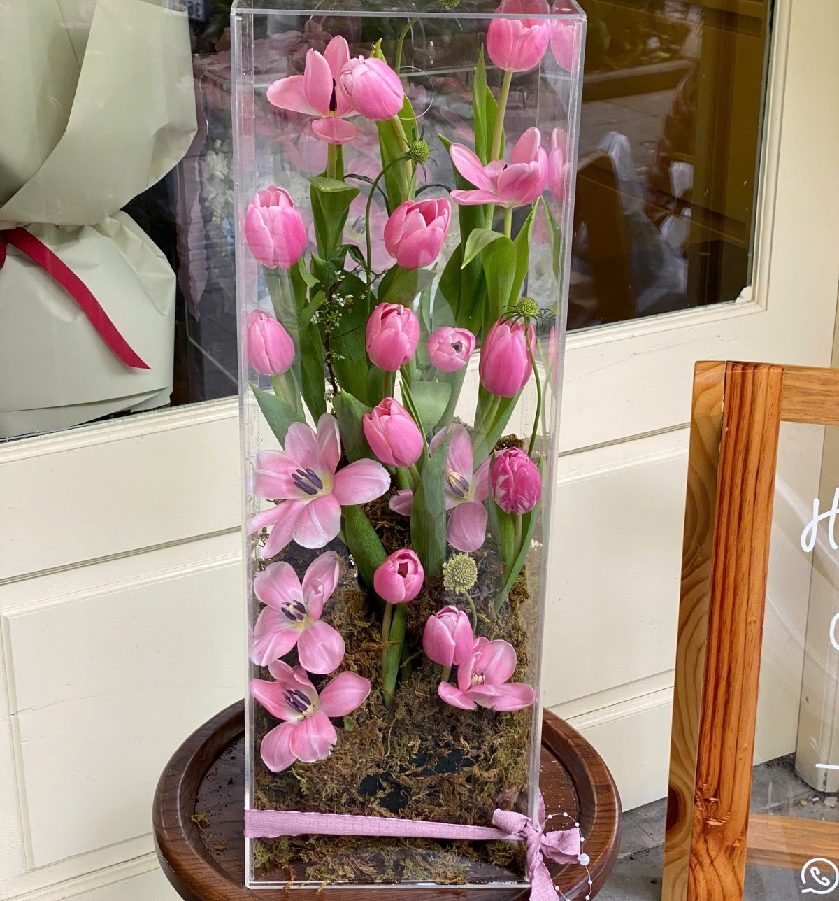 Thị trường quà tặng 20/11 kém sôi động dù giá cả bình ổn - Ảnh 8