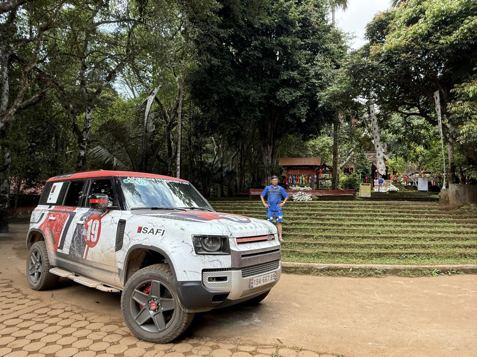 Chủ xe Defender lái 7.000km xuyên Việt Nam - Thái Lan: ‘Chạy địa hình sướng, có đoạn vượt 4.000 khúc cua, vẫn còn điểm bất tiện’ - Ảnh 6