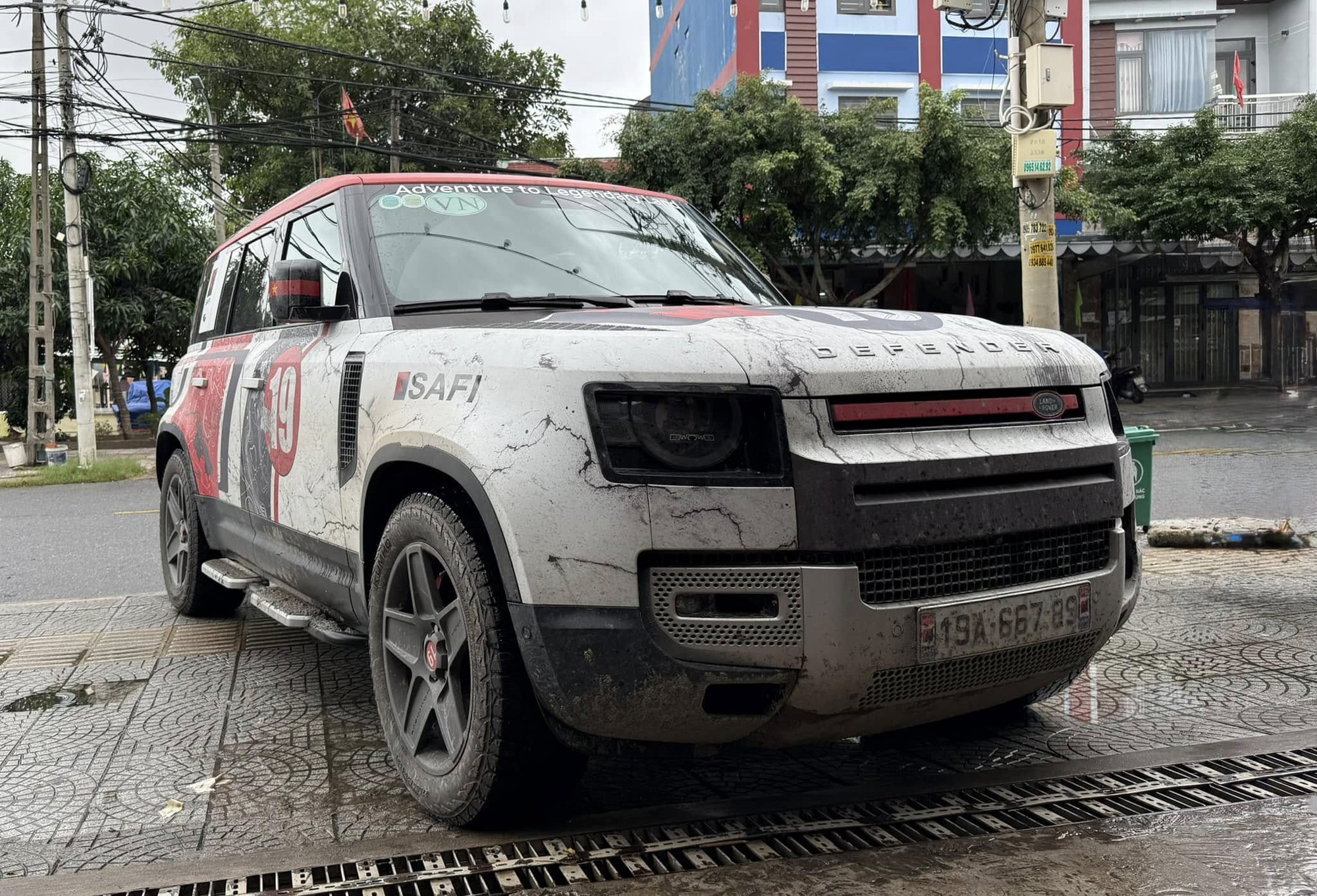 Chủ xe Defender lái 7.000km xuyên Việt Nam - Thái Lan: ‘Chạy địa hình sướng, có đoạn vượt 4.000 khúc cua, vẫn còn điểm bất tiện’ - Ảnh 5