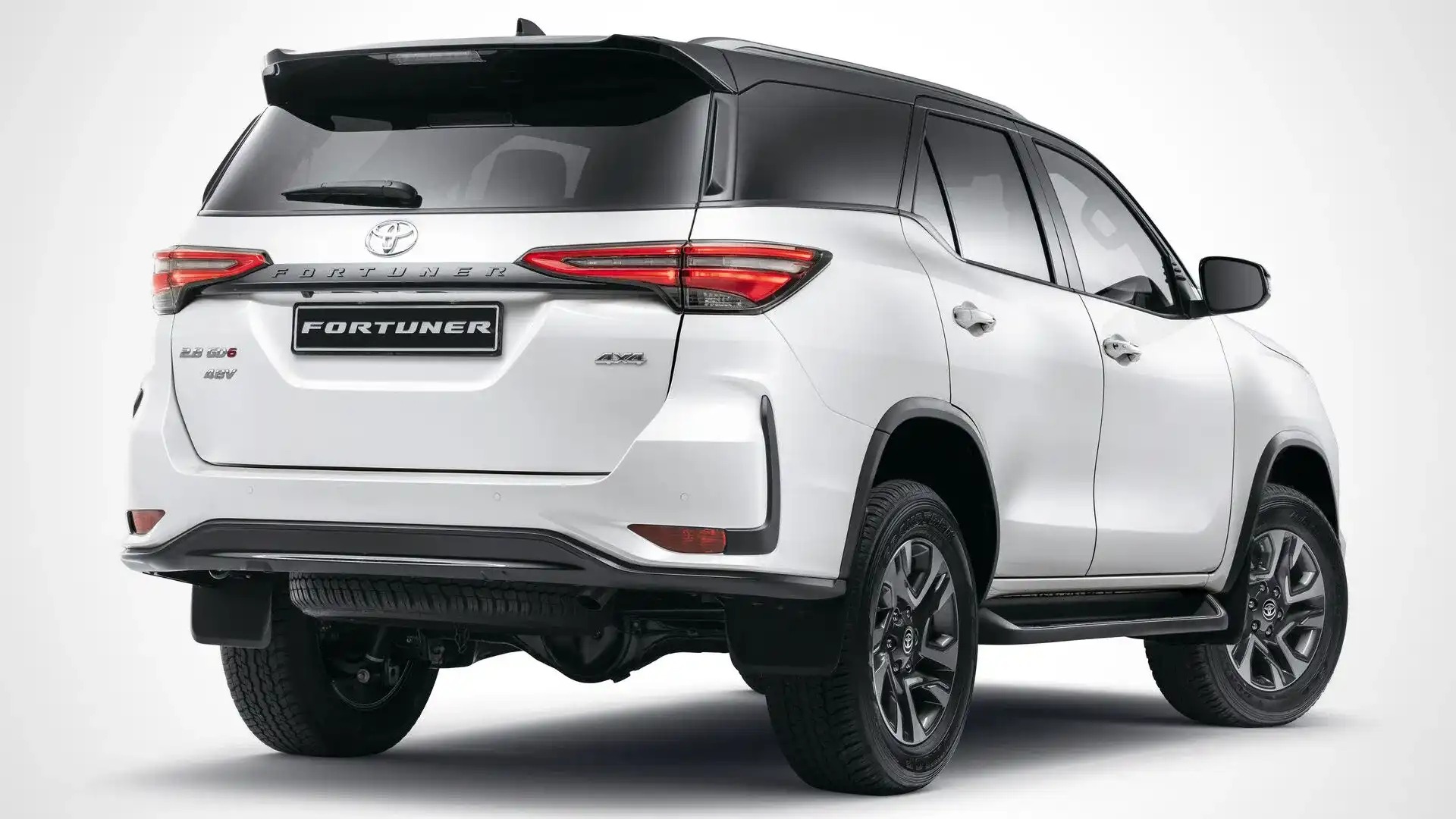 Toyota Fortuner có thêm bản hybrid: Máy dầu 2.8L kèm pin 48V, công suất giữ nguyên, dễ bán ra tại Việt Nam, giá quy đổi từ 1,2 tỷ đồng - Ảnh 2