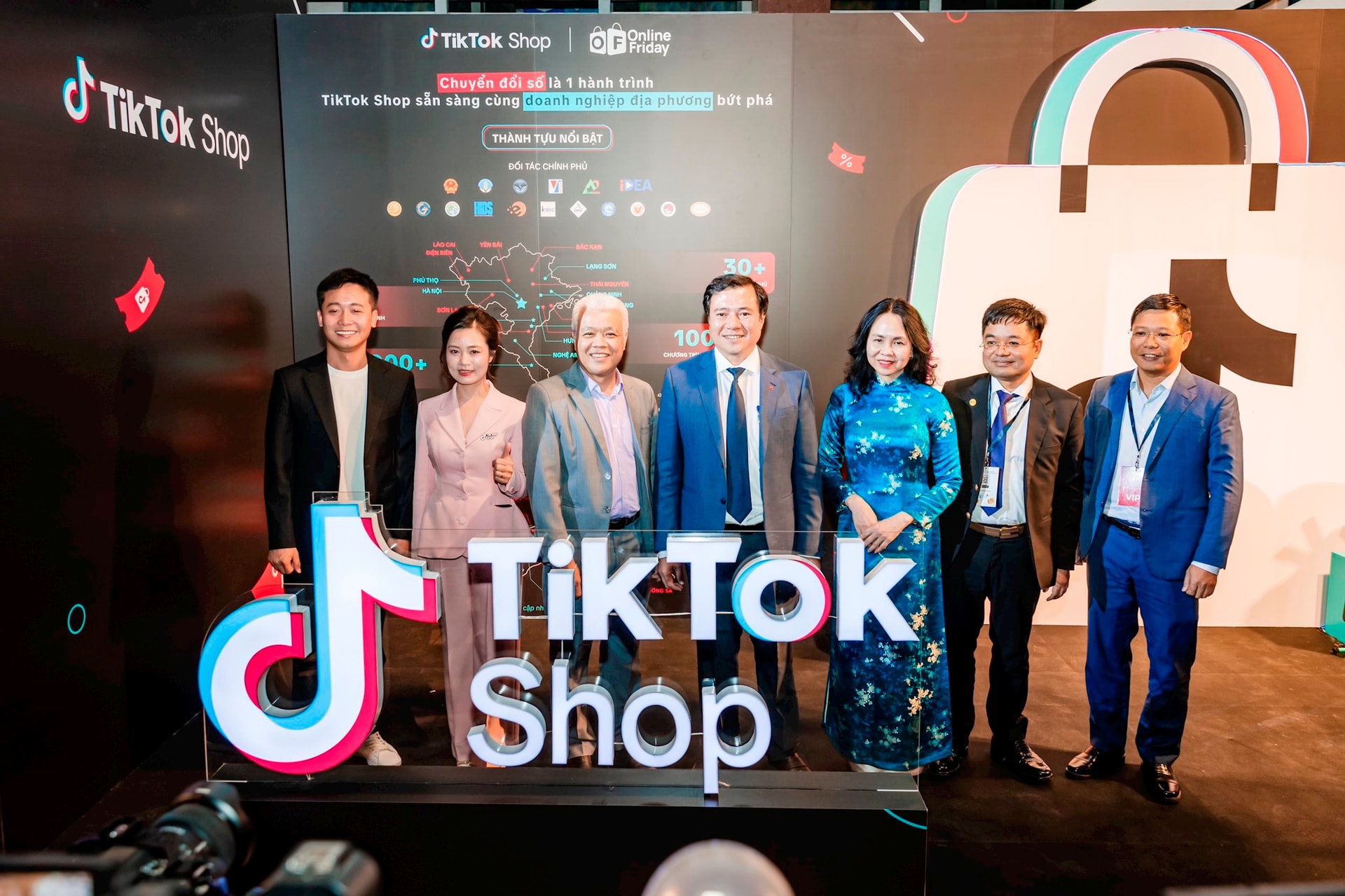 Online Friday 2024: Hàng nghìn voucher giảm giá, hàng Việt sánh vai cùng thương hiệu toàn cầu - Ảnh 3