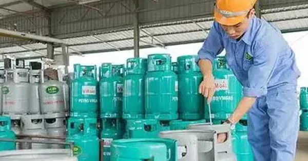 Giá gas bán lẻ trong nước tiếp tục tăng tháng thứ tư liên tiếp