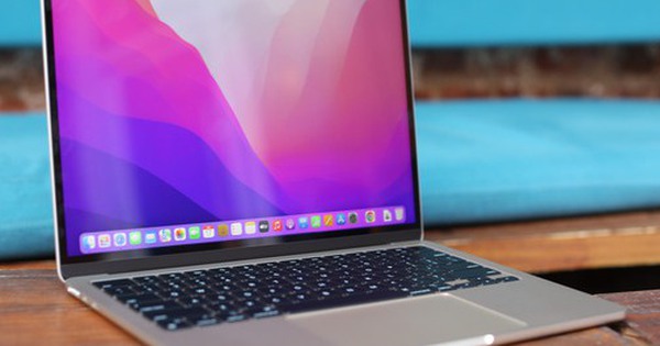 Người dùng lũ lượt rao bán MacBook đời cũ vì sợ mất giá