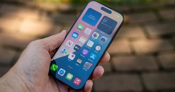 "Bí mật xấu xí" bên trong mẫu iPhone có giá lên tới 28 triệu ở Việt Nam: 5 năm trôi qua, mọi thứ vẫn vậy