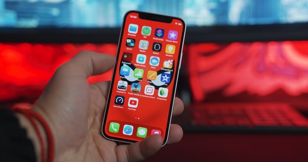 Apple cảnh báo một thói quen cực kỳ nguy hiểm của người dùng iPhone, ai cũng đang mắc phải!